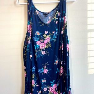 Torrid size 4 blue floral v-neck tank top
